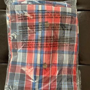 NWT The Children’s Place boys button up 4T